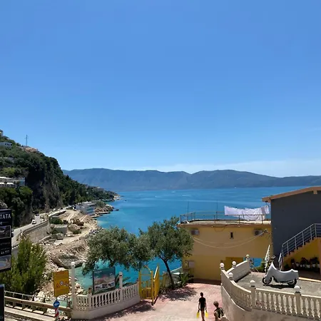 Apartament In Uje I Ftohte Vlore Exterior photo
