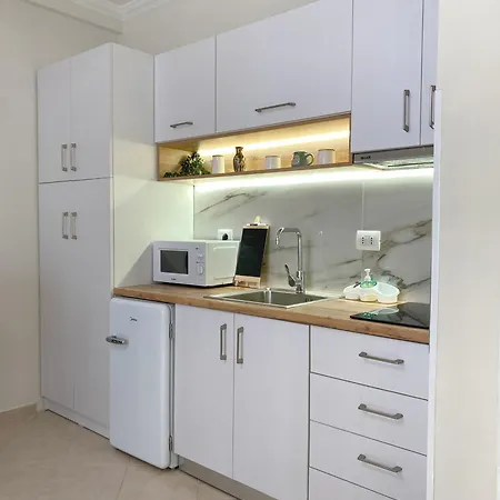 Apartament In Uje I Ftohte Vlore Exterior photo